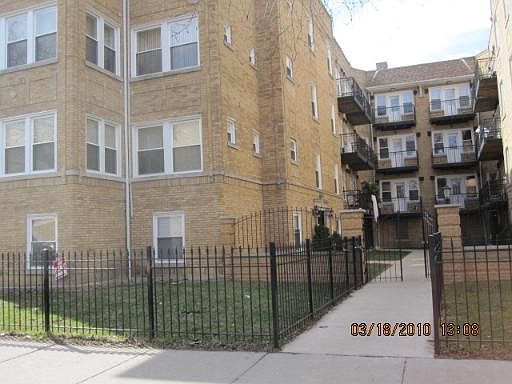1st image of 4812 N Avers Ave #4812