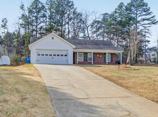 701 Muirfield Dr, Winder, GA 30680