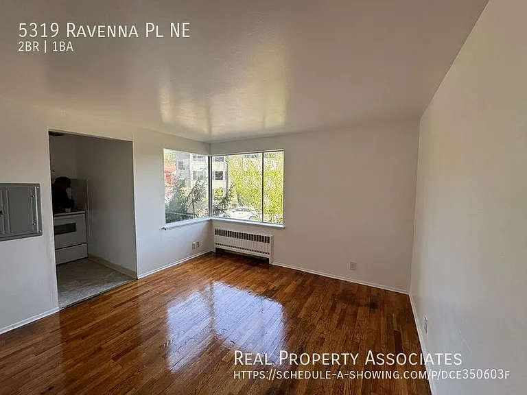 5319 Ravenna Pl NE — Photo 6