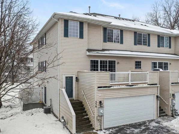 356 Gironde Ct, Woodbury, MN 55125