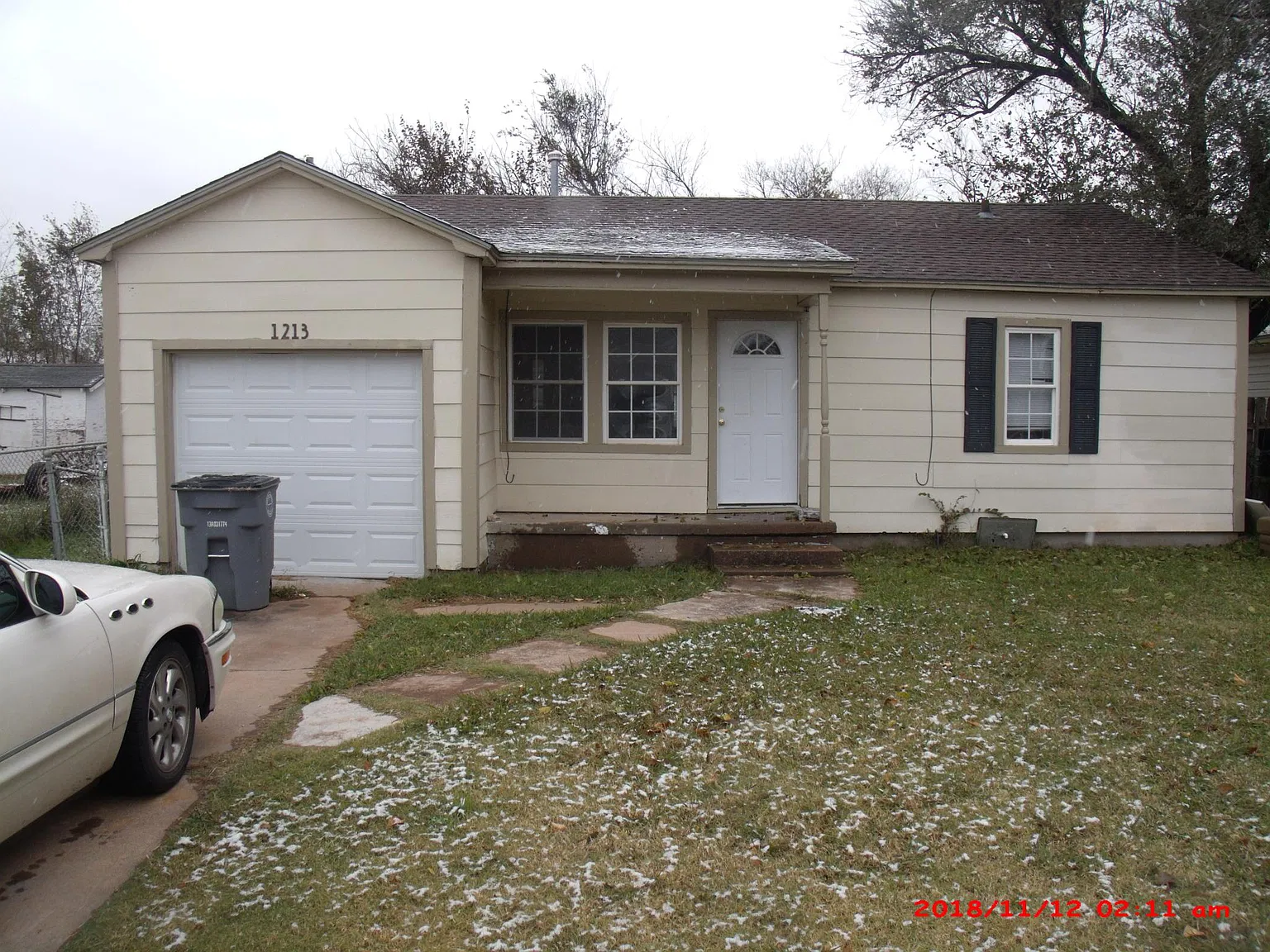 3 bed, 1200 sqft, $800 — Photo 1