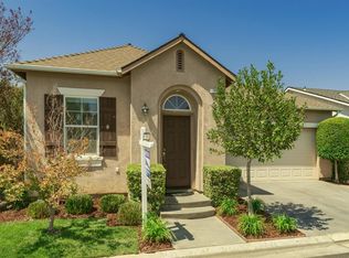 1872 N Mont Blanc Ln, Clovis, CA