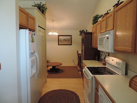 5th image of 11187 Strathmore Ct #1