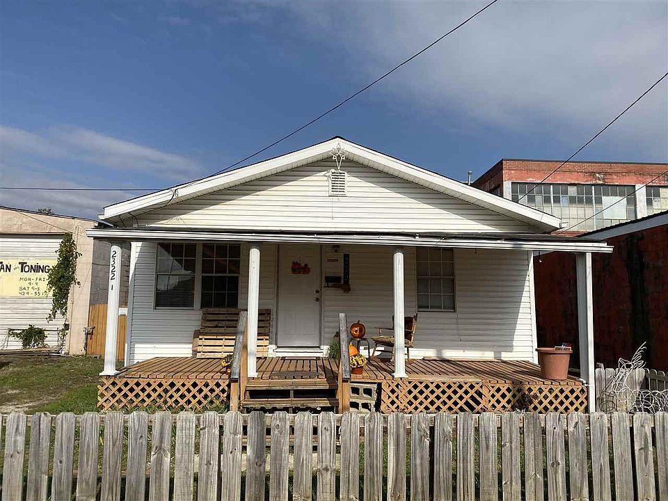 2nd image of 2322 5th Ave W