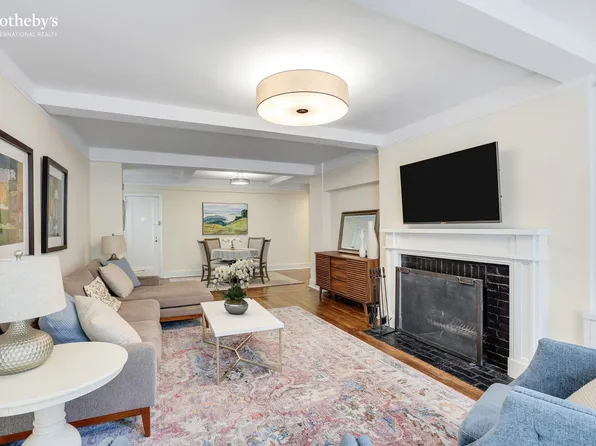 434 East 52nd Street 6D image 3 of 9