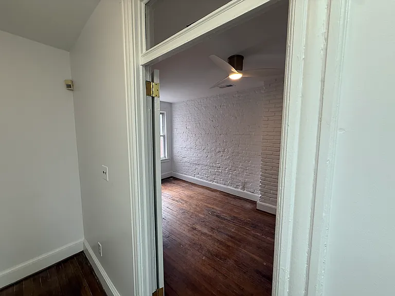 1318 Girard St NW — Photo 27