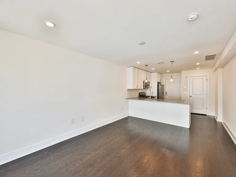 2602 Emerald St #3 — Photo 15