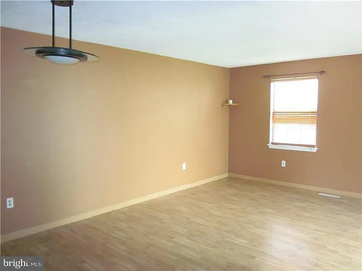 157 Channing Dr — Photo 4