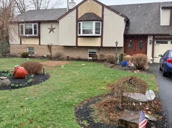 23 W Conestoga Rd, Elverson, PA 19520