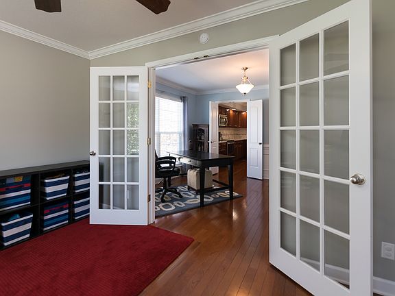 5th image of 1328 Pershing Hill Ln