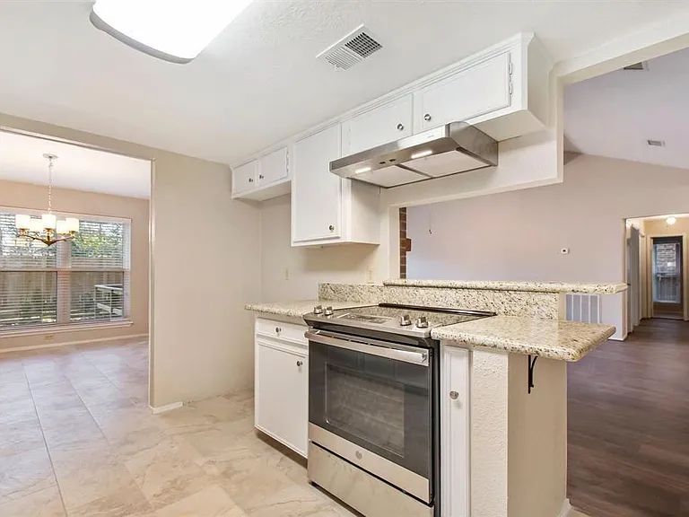 108 N Deerfoot Cir — Photo 25