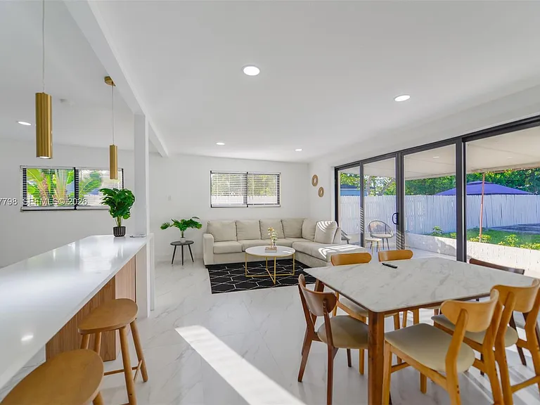 415 NW 133rd St — Photo 14