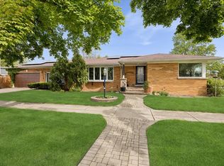 1836 Buckingham Ave, Westchester, IL 60154