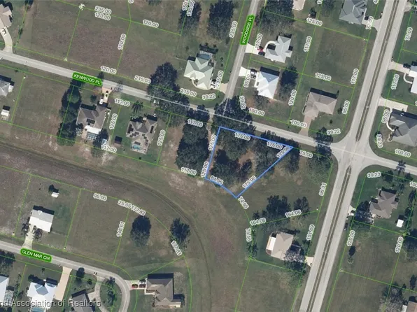 6824 Kenwood Pl, Sebring, FL 33876