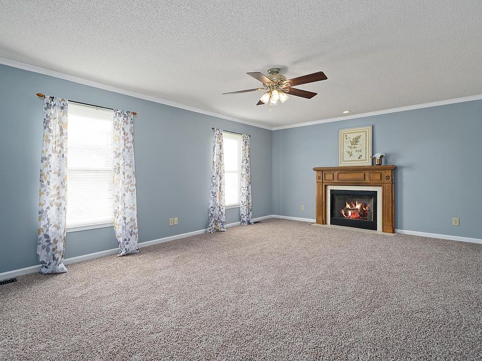 1st image of 3475 Brookfield Dr