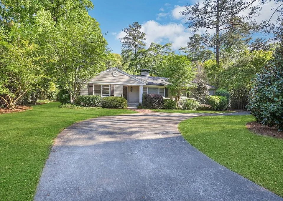 611 Peachtree Battle Ave NW
