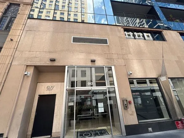 917 Main St, Houston, TX 77002