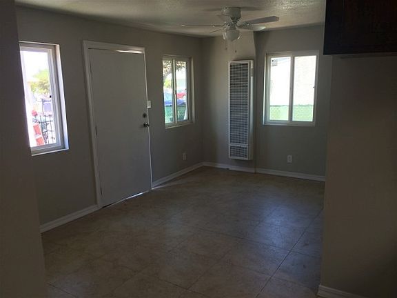 3rd image of 1815 Vesta St