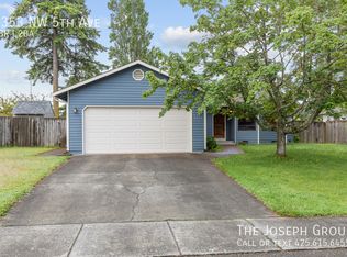 1353 NW 5th Ave, Oak Harbor, WA 98277