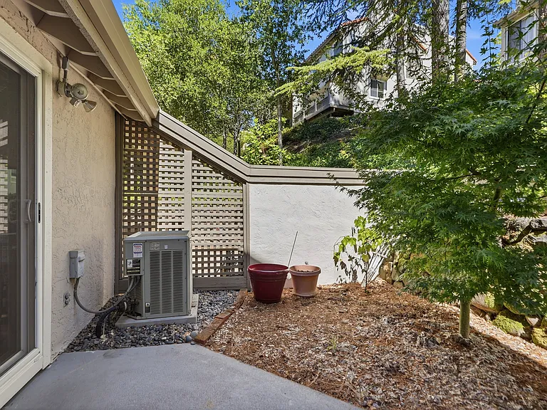 231 Paseo Bernal — Photo 42