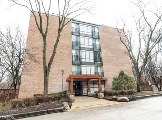 5800 Oakwood Dr UNIT 2F, Lisle, IL 60532