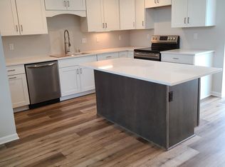 247 W Main St #F, Wales, WI 53183