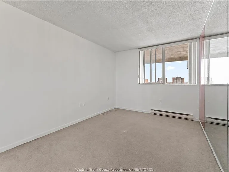 380 Pelissier St #1302 — Photo 21