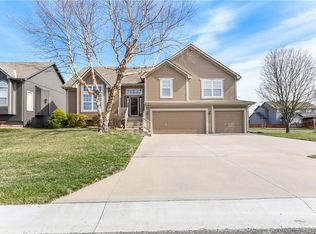 2357 SW Switchback Ct, Lees Summit, MO 64082