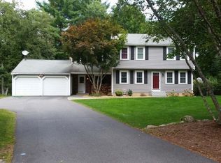 9 Martin Ln, Litchfield, NH 03052