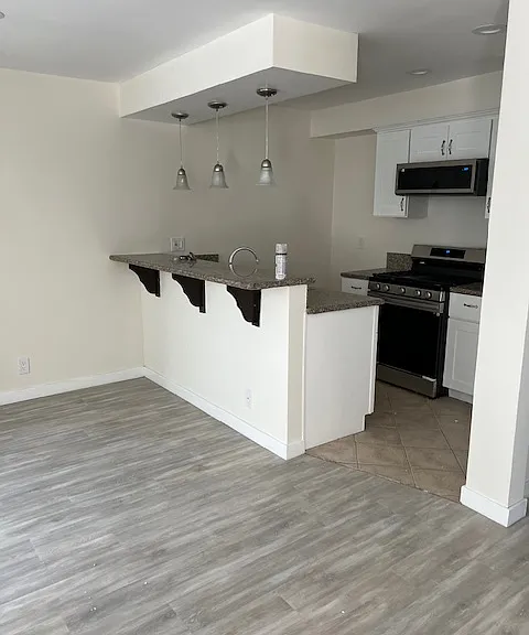 1530 E Broadway #107 — Photo 6