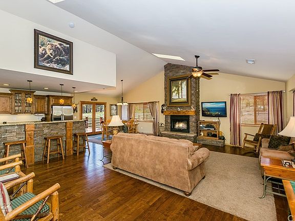 2nd image of 673 Metcalf Ln
