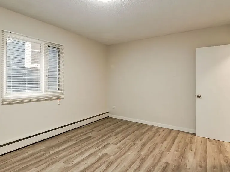 1028 13th Ave SW #6 — Photo 10