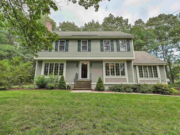 124 Kendall Pond Road, Windham, NH 03087