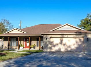 9643 Temple Ave, Seminole, FL 33772