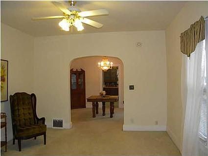 3rd image of 2605 N Heidelbach Ave