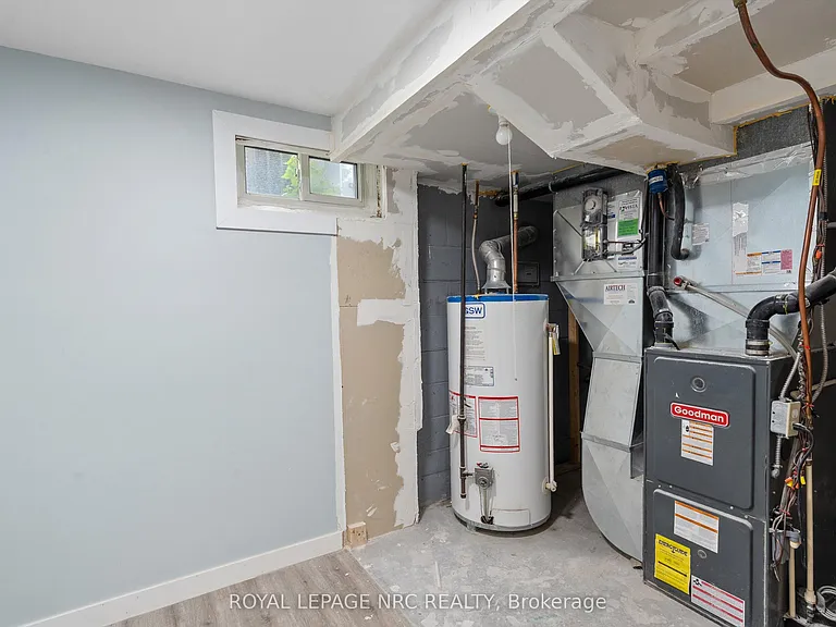 51 Jacobson Ave #LOWER — Photo 19