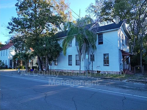 237 SW 2nd Pl #2 Photo 1