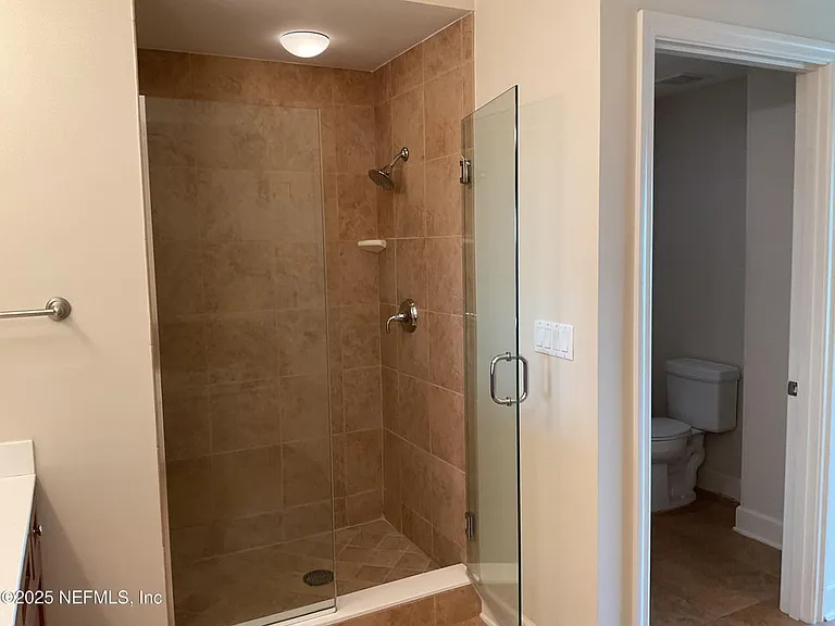 525 3rd St #503 — Photo 16