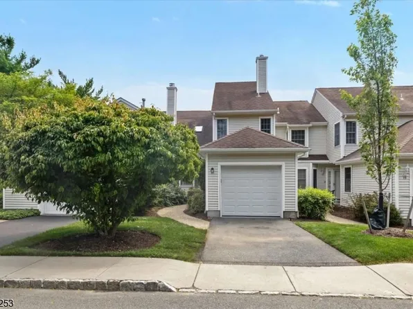 21 Alpine Dr, Lincoln Park Boro, NJ 07035