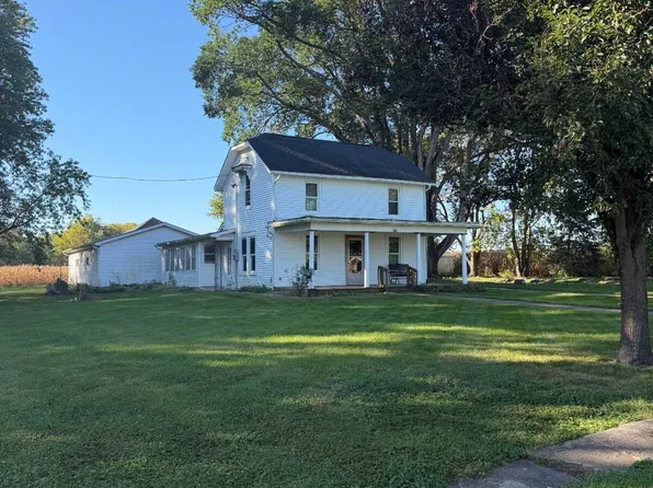 221 W Yates St, Cropsey, IL 61731