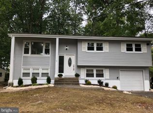 2 Brooklawn Dr, East Windsor, NJ 08520