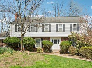 5 Knollwood Dr, Pittsburgh, PA 15215