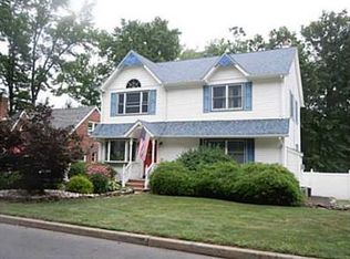 150 Kimberly Rd, Colonia, NJ 07067