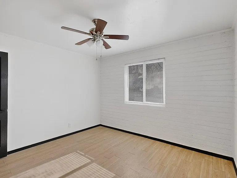 6203 Trowbridge Dr — Photo 17