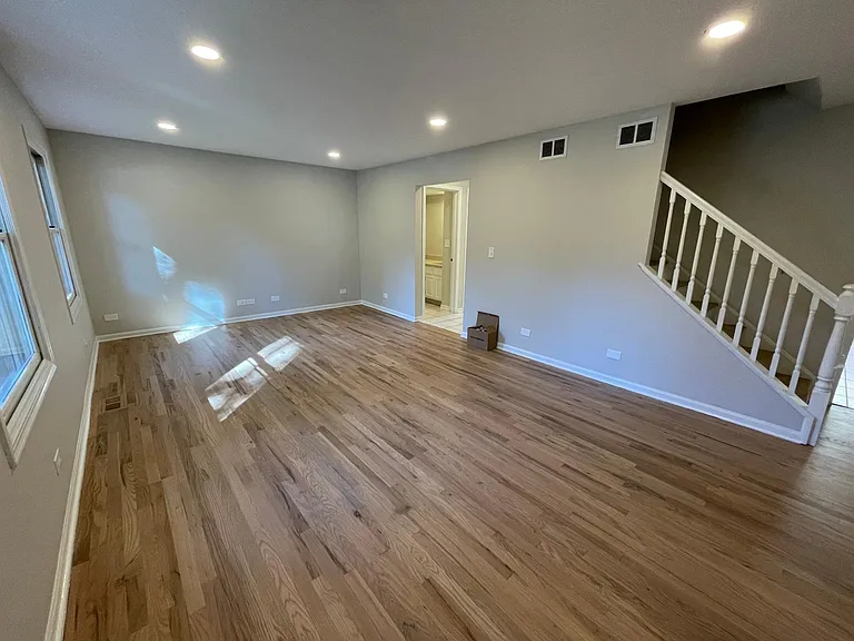 1703 Winnetka Rd — Photo 4