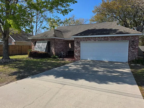 913 Park Row Ave, Long Beach, MS 39560