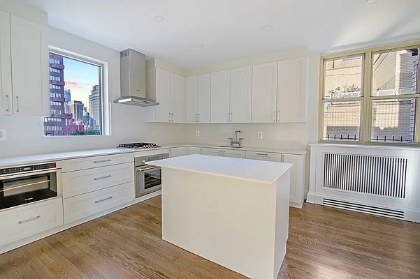 Rented by Stonehenge NYC LLC | media 6