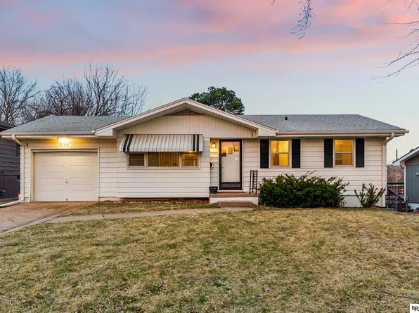 9144 Boyd St, Omaha, NE 68134