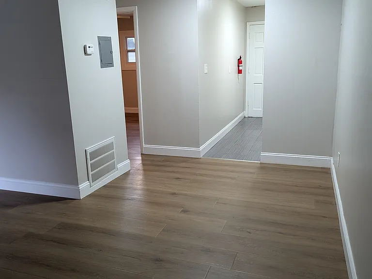 3196 Church St #1 — Photo 4