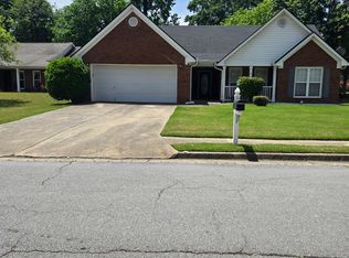 2595 Freemans Walk Dr, Dacula, GA 30019